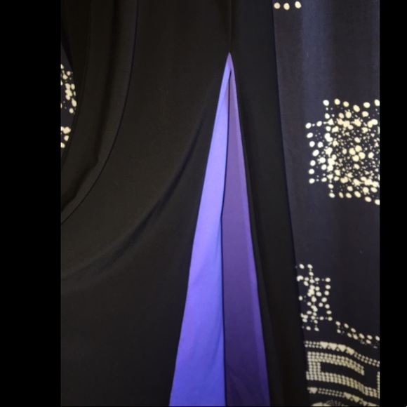 Windsor Black Long dress with Mesh Jewel Neckline - Picture 5 of 8